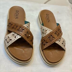 ROAN by Bed Stu Chant leather upper Cushioned sandal size 9, excellent condition
